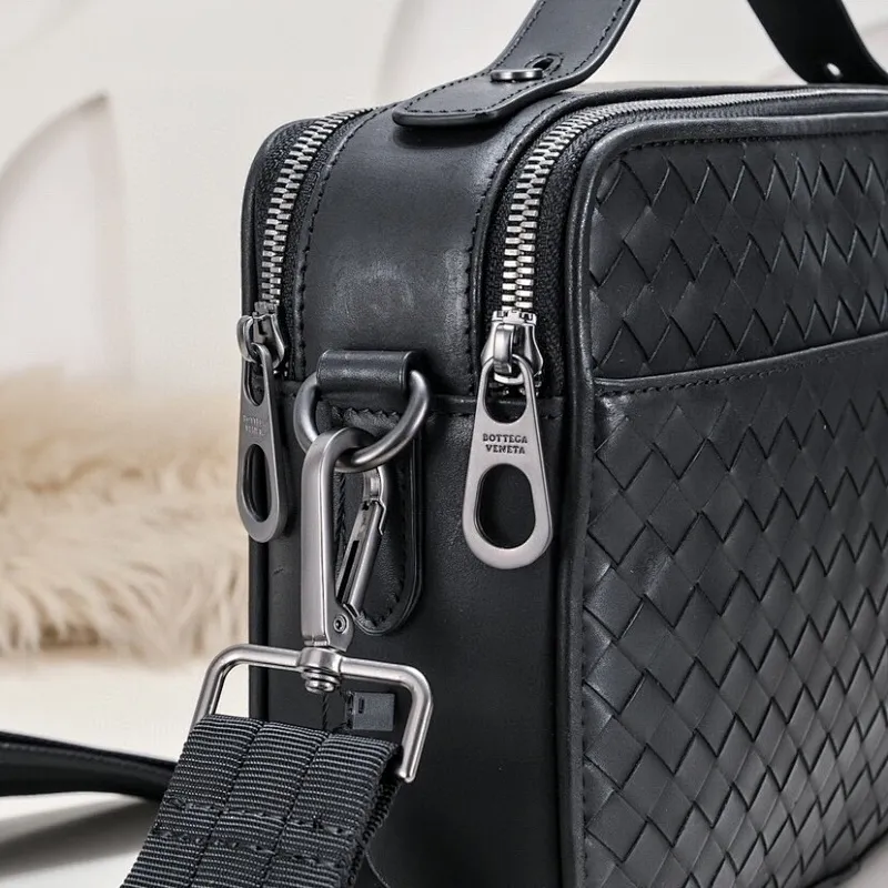 All categories 💚 Top version men’s bags 💚 BV 2024 new BV crossbody bag